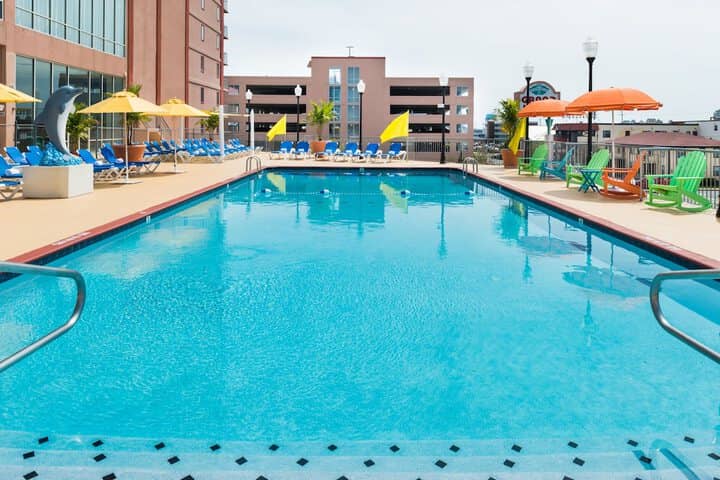 Pool 28 of 60