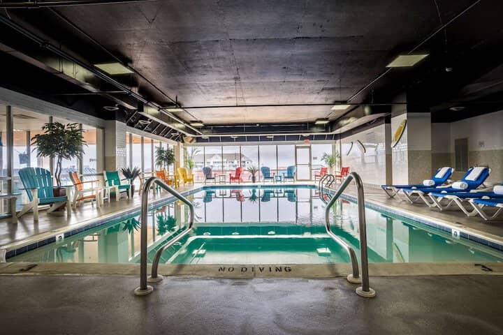Pool 24 of 60